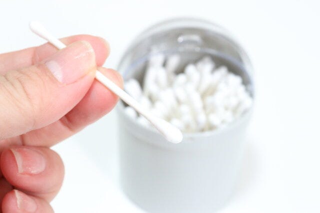 セリアの紙軸白綿棒100本 セリアの紙軸白綿棒100本