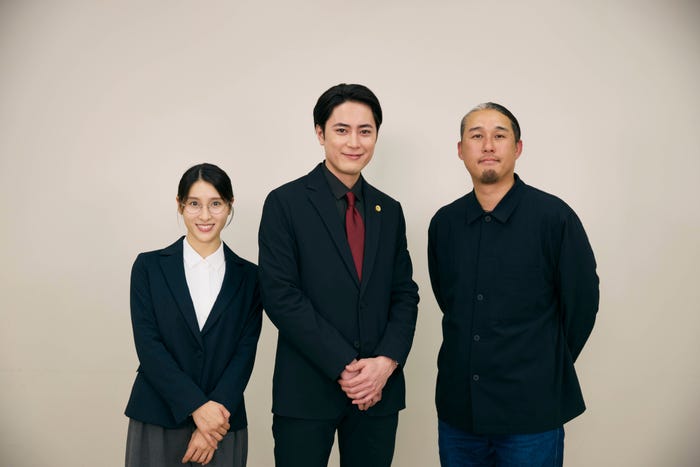 土屋太鳳、間宮祥太朗、原廣利監督(C)TBS