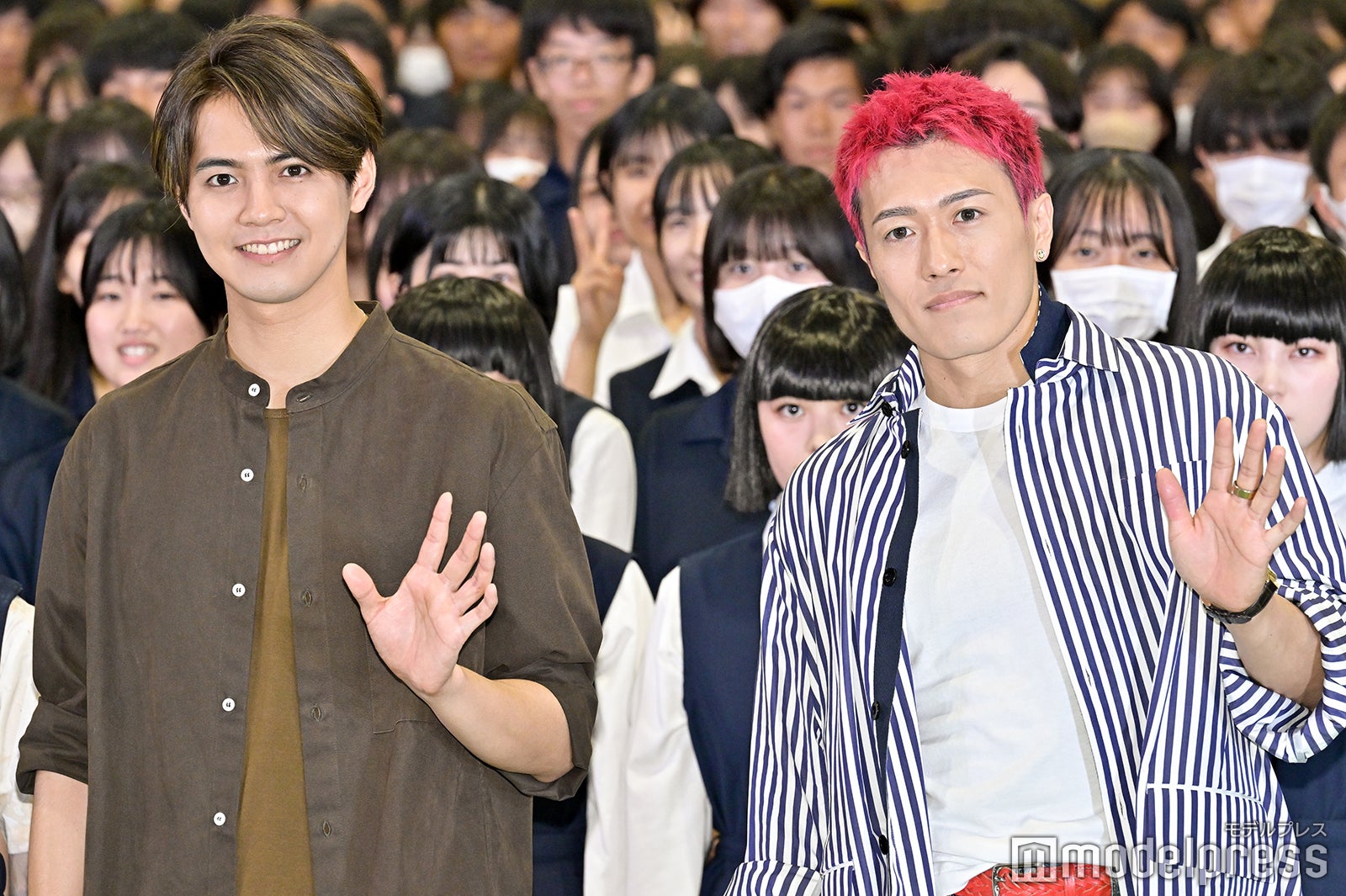 片寄涼太、中務裕太（C）モデルプレス