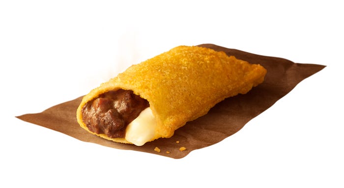 「とろ~り3種のチーズのビーフシチューパイ」(提供写真)