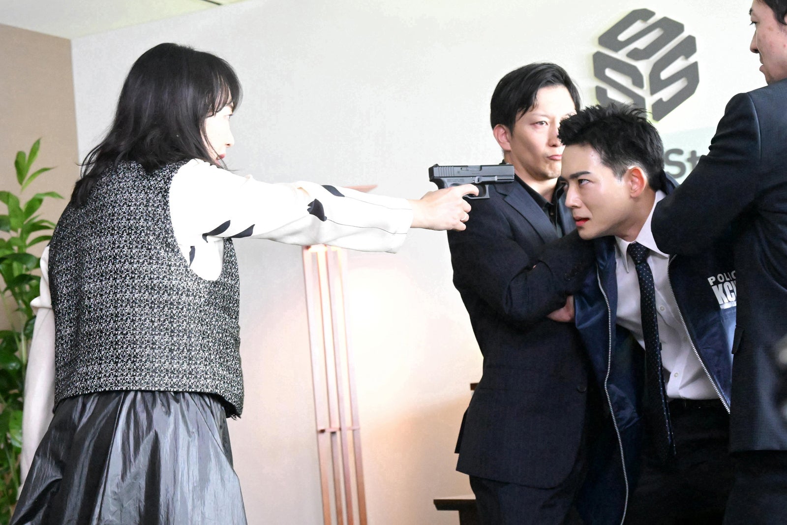 「潜入兄妹 特殊詐欺特命捜査官」（C）日本テレビ