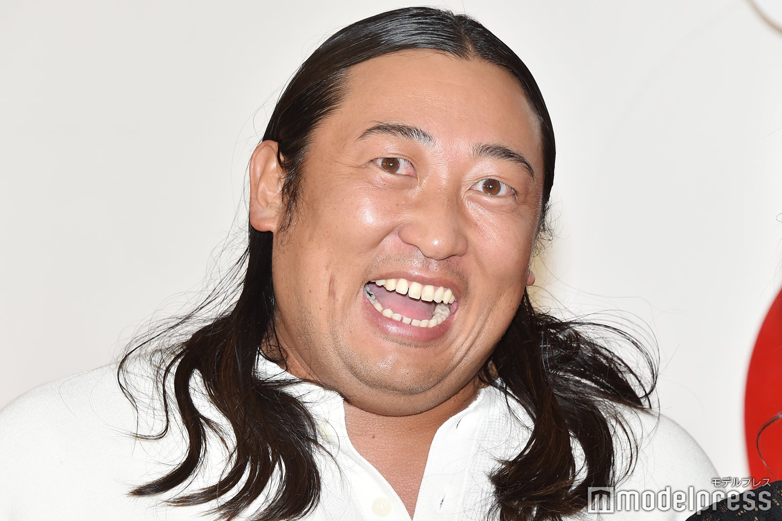 秋山竜次 （C）モデルプレス