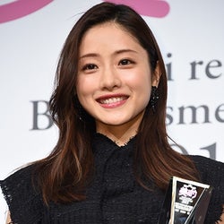 石原さとみ なりたい顔no 1 に 私生活も明かす モデルプレス 石原さとみ なりたい顔no 1 に 私生活も明かす モデルプレス