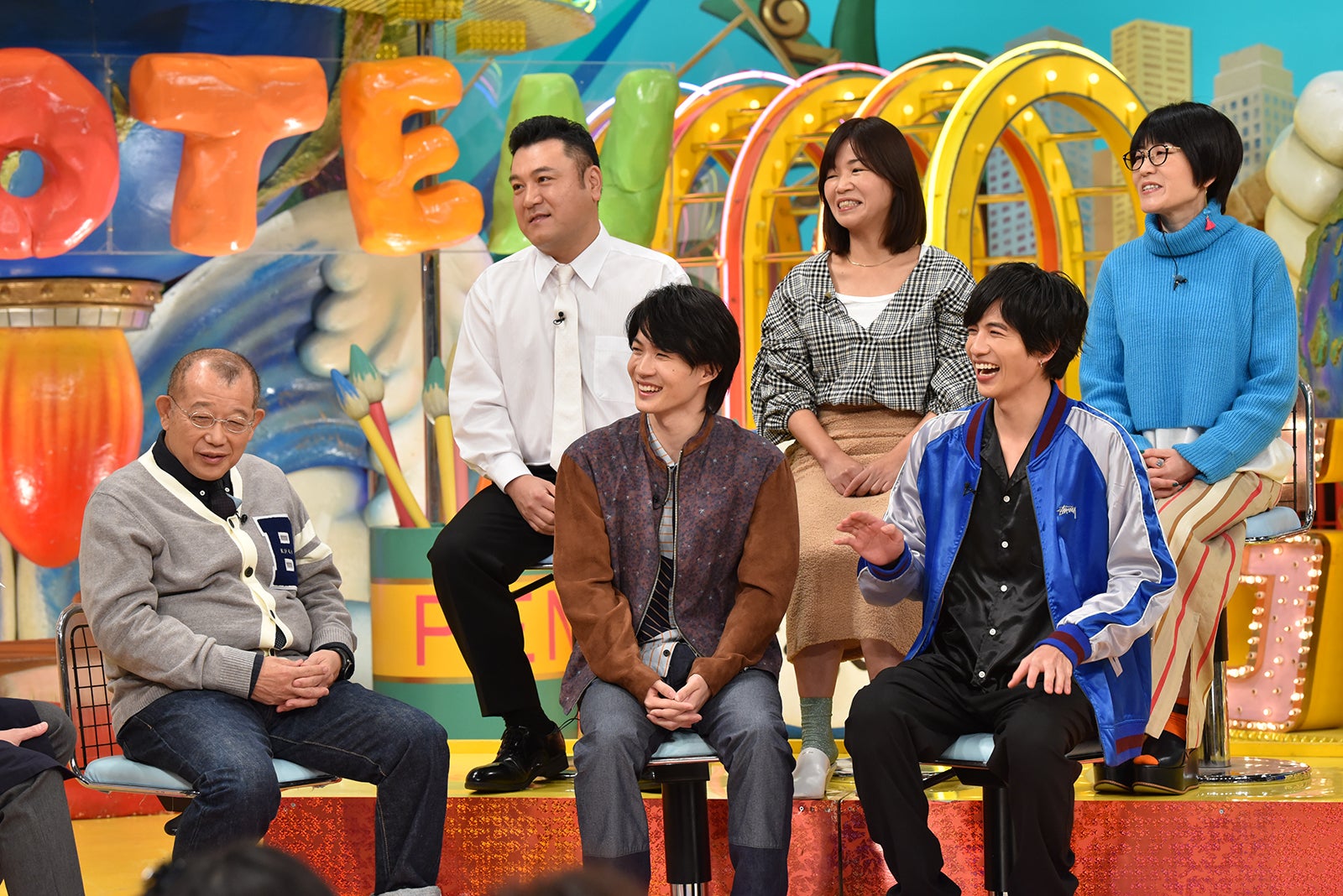 （前列左から）笑福亭鶴瓶、神木隆之介、志尊淳（後列左から）山崎弘也、大久保佳代子、光浦靖子（C）日本テレビ