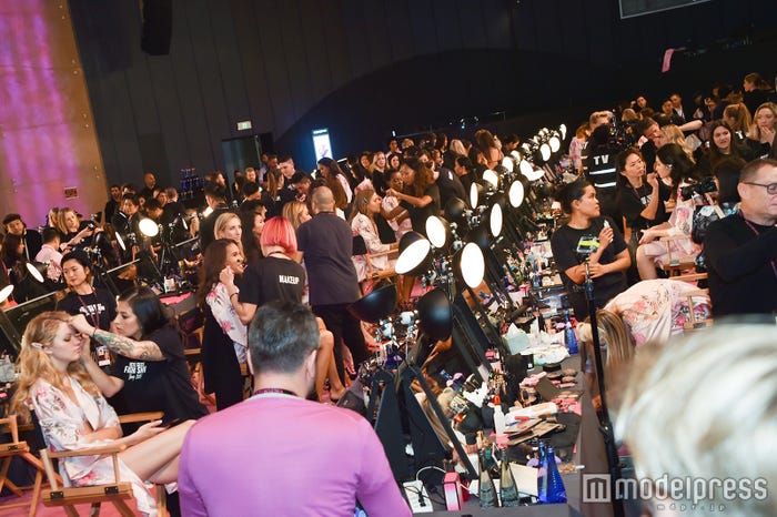 メイクルームの模様(C)モデルプレス