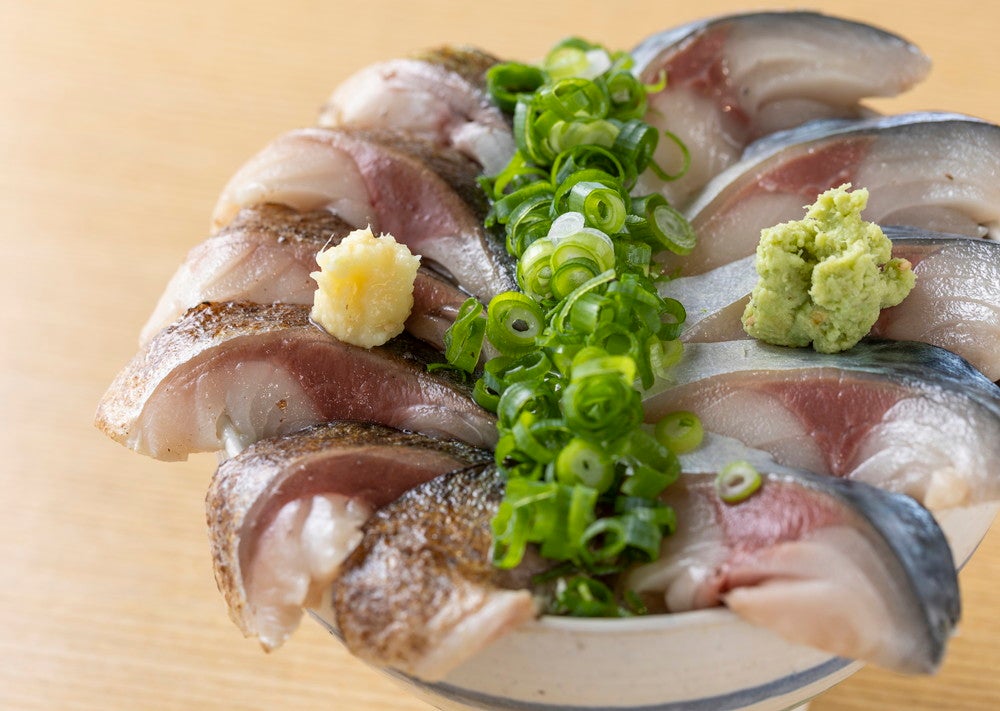 網代サバ丼1,518円／画像提供：夢タカラ