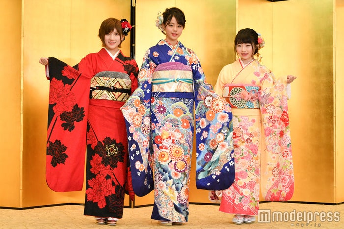 STU48(兼任含む 左から)岡田奈々、瀧野由美子、森香穂 (C)モデルプレス
