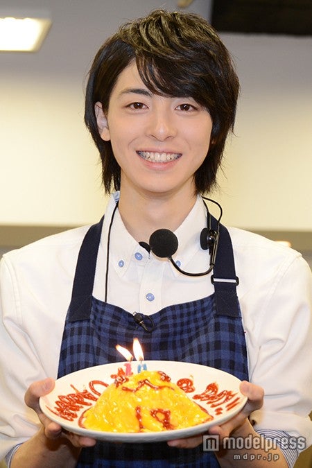 主演ドラマ「明日もきっと、おいしいご飯～銀のスプーン～」バースデーイベントに出席した高杉真宙【モデルプレス】
