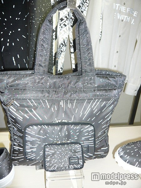 バック（C）＆TM Lucasfilm Ltd．