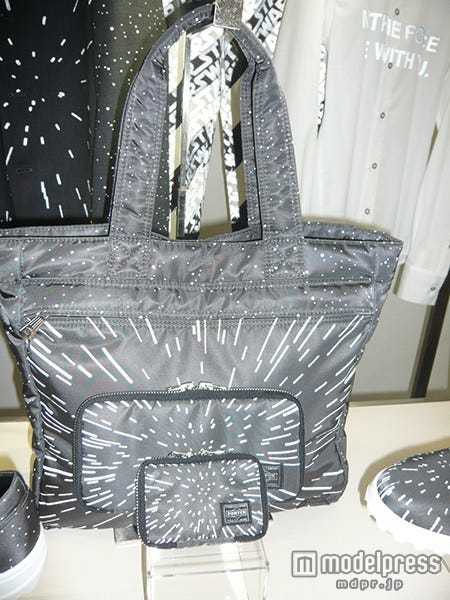 バック(C)&TM Lucasfilm Ltd.