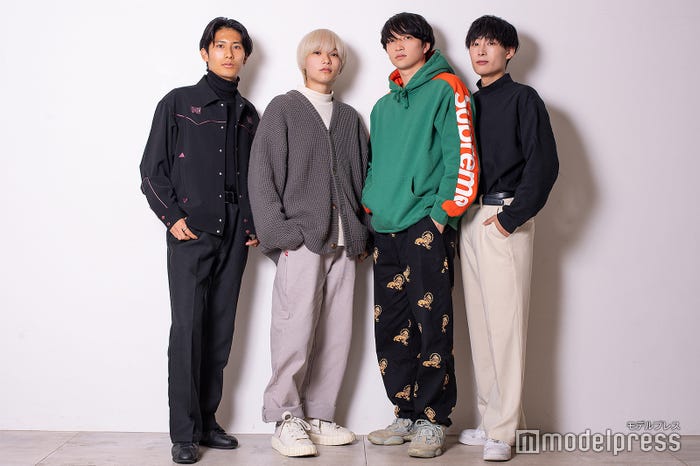 「日本大学商学部Mr. Contest 2021」ファイナリスト/左から藤田康佑さん、池澤拓真さん、長野武蔵さん、浜中泰果さん(C)モデルプレス