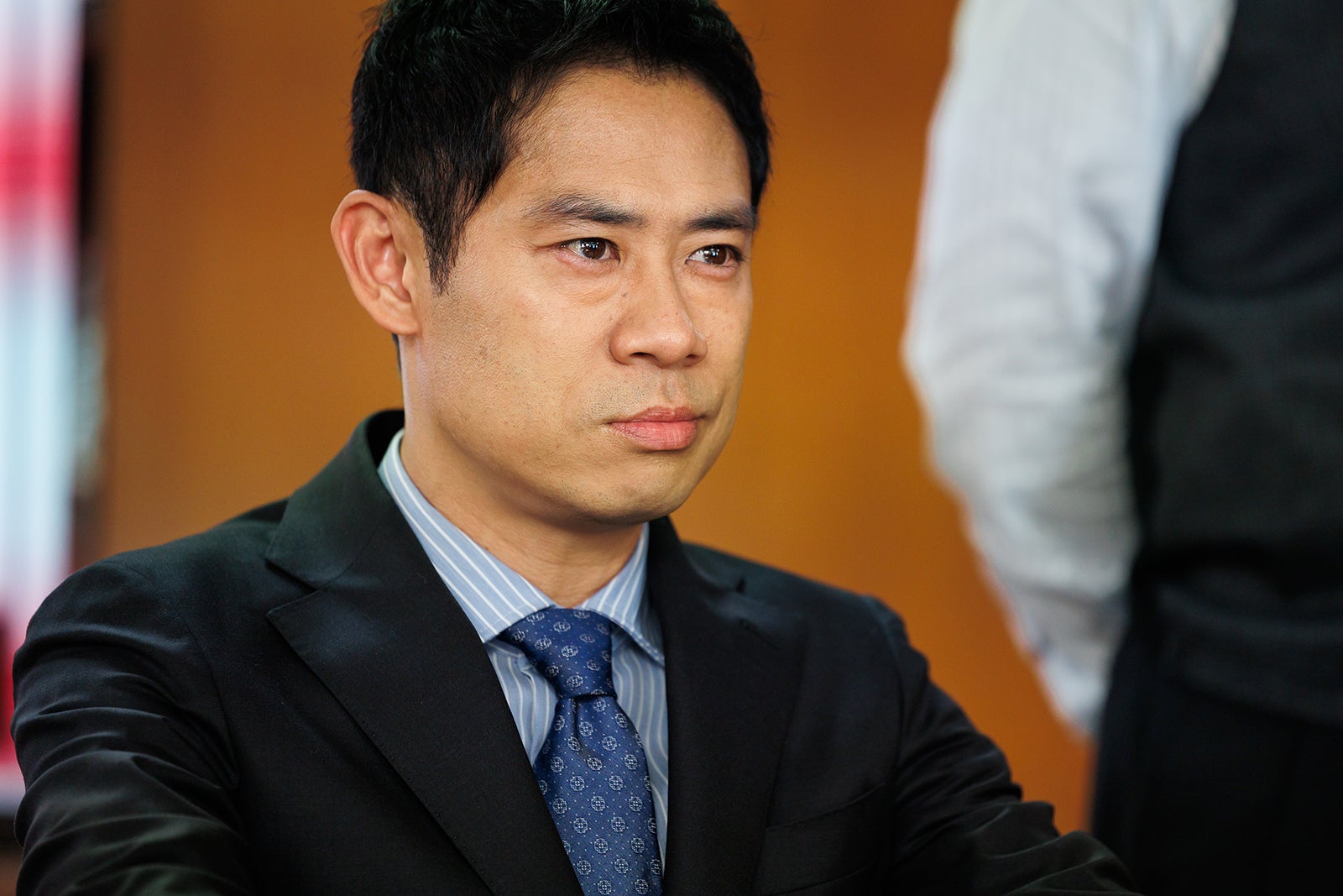 伊藤淳史「なんで私が神説教」第2話（C）日本テレビ