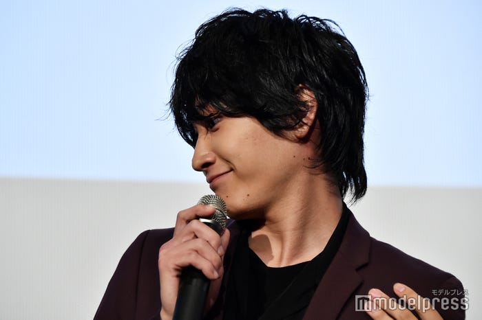 「やっちまった」という顔をする金子大地(C)モデルプレス