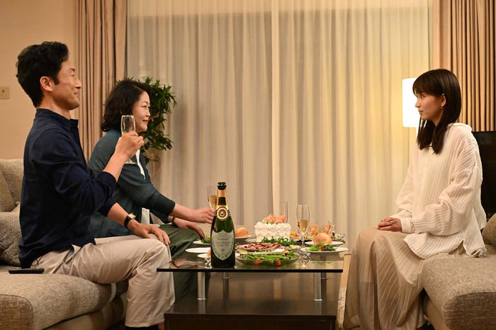 岡崎紗絵ら「マウンテンドクター」第3話より(C)カンテレ