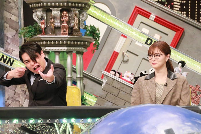 吉村崇、白石麻衣(C)フジテレビ