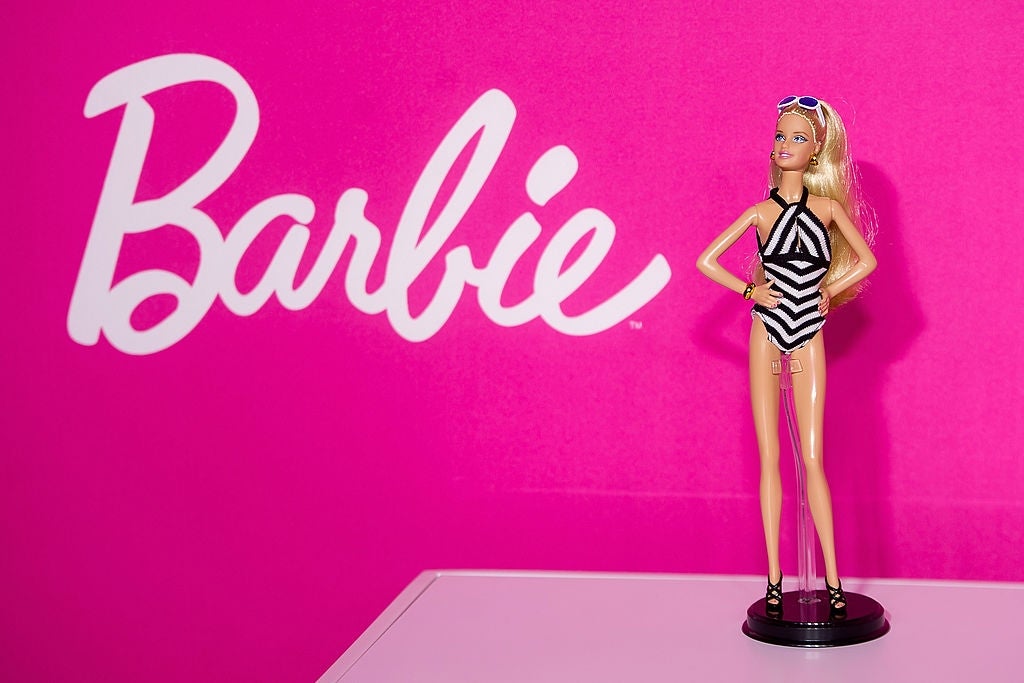 Barbie、実写映画化へ　主人公のバービー役は…？