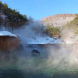 西の河原公園の大露天風呂/(一社)草津温泉観光協会