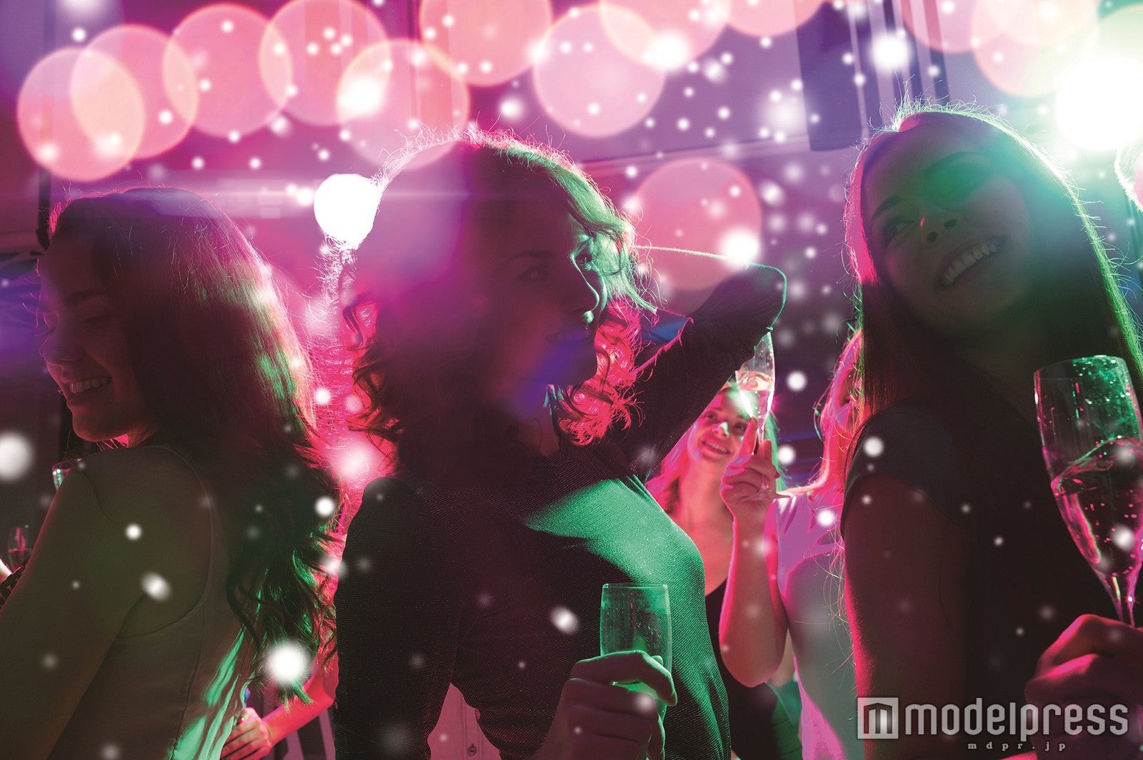 芝生の上でダンスも楽しめる（イメージ写真）／画像提供：クオル