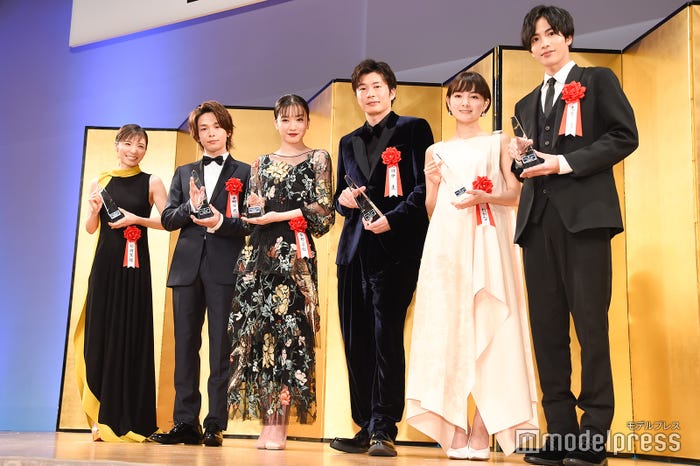 松岡茉優、中村倫也、永野芽郁、田中圭、葵わかな、志尊淳 (C)モデルプレス