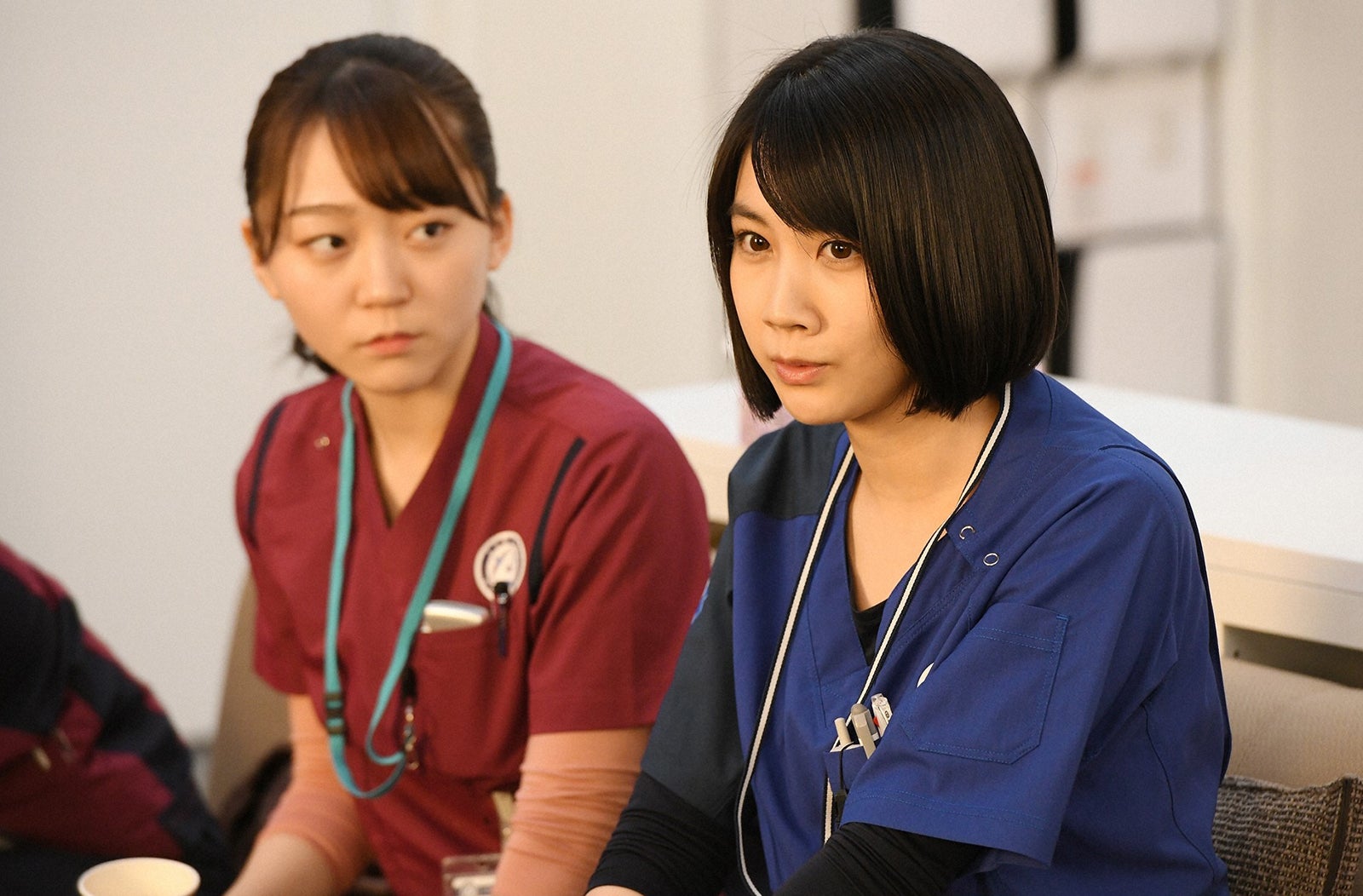 土路生優里、松本穂香／「病室で念仏を唱えないでください」第7話より（C）TBS