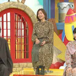 （左から）林遣都、大久保佳代子、小松菜奈 （C）日本テレビ