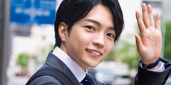 なにわ男子・西畑大吾、スーツ姿でビジネスマン熱演 King ＆ Prince