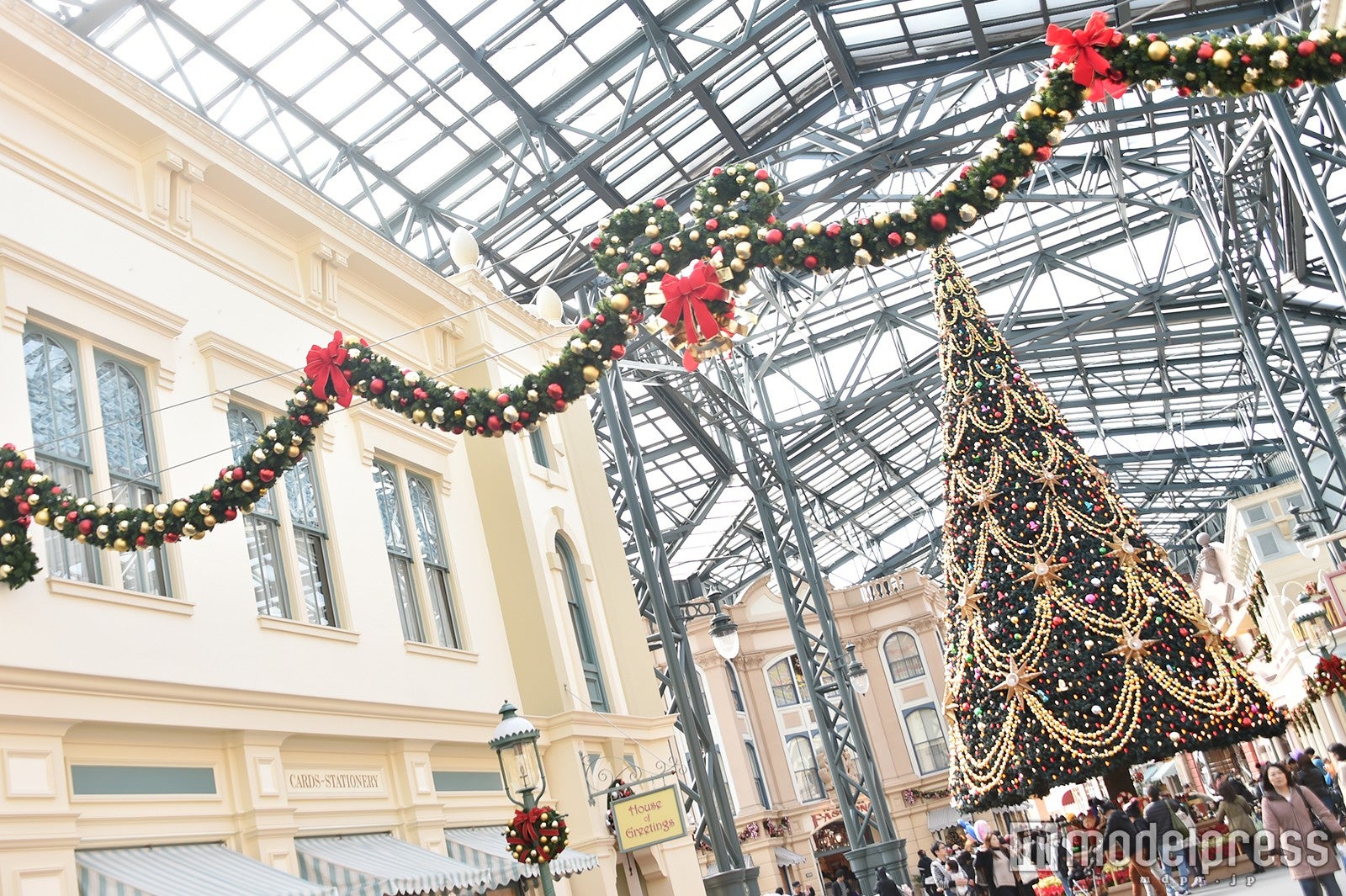 ツリー（C）モデルプレス