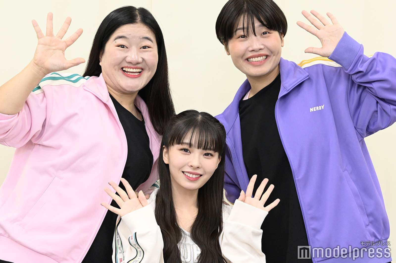 （左から）よしこ、川口ゆりな、まひる（C）モデルプレス