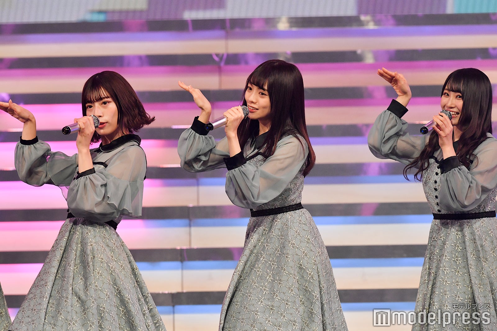 東村芽依、宮田愛萌、潮紗理菜 （C）モデルプレス