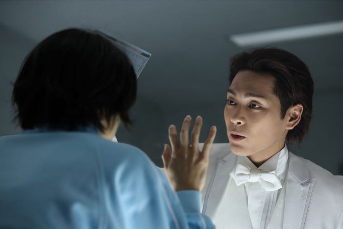 黒島結菜、柳楽優弥(C)乃木坂太郎/小学館(C)2024映画「夏目アラタの結婚」製作委員会