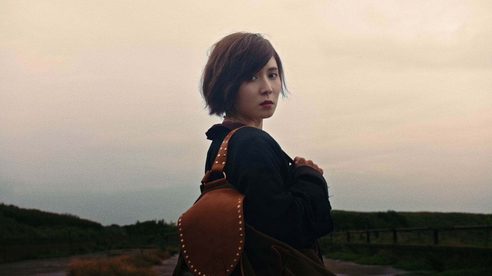 松岡茉優（C）2019-2020 SQUARE ENIX CO., LTD. All Rights Reserved. Co-Developed by gumi Inc. LOGO ILLUSTRATION:（C）2018 YOSHITAKA AMANO