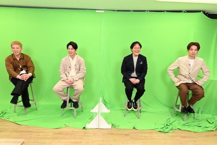 ニューヨーク(嶋佐和也、屋敷裕政)、アインシュタイン(稲田直樹、河井ゆずる)(C)読売テレビ