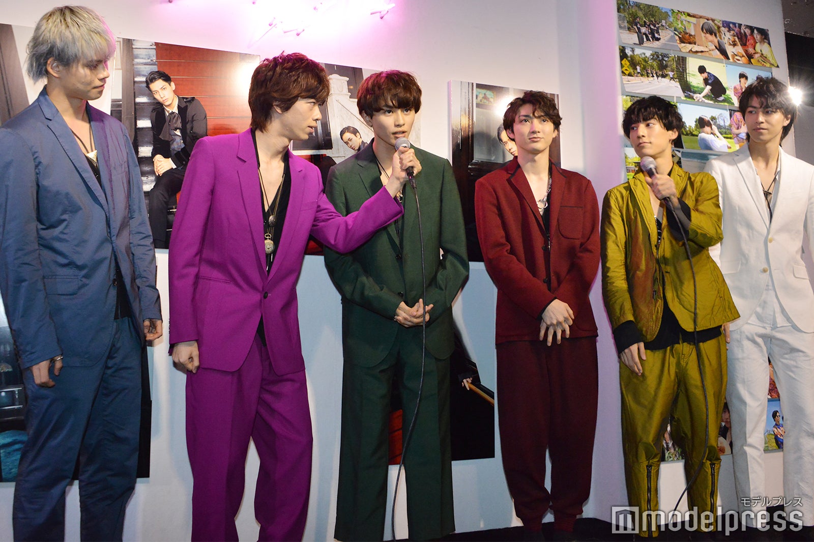 超特急（左から）カイ、リョウガ、タクヤ、ユーキ、ユースケ、タカシ （C）モデルプレス