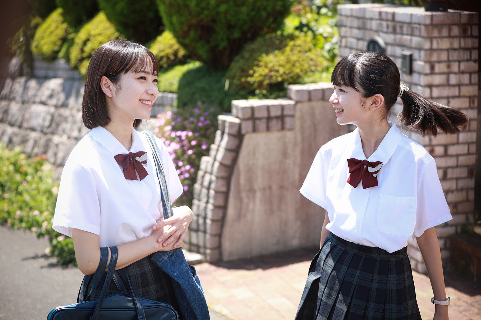 田牧そら、白山乃愛「スカイキャッスル」第7話より（C）テレビ朝日