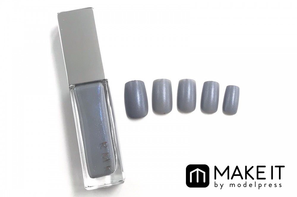 RMK／ネイルポリッシュ／EX-22 シルバーミンク／1,500円（税抜） (C)メイクイット