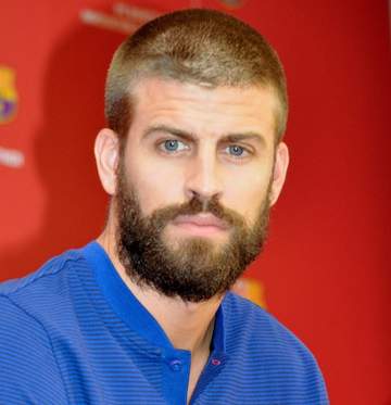 ピケ氏、プジョル氏、ブスケツ氏ら元スペイン代表が監督研修 費用は約70万7000円