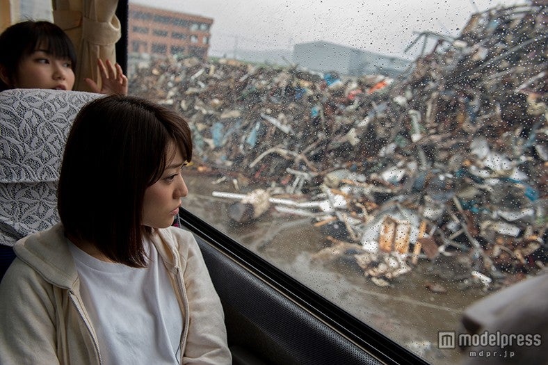 「『誰かのために』プロジェクト」／2012年（C）AKS