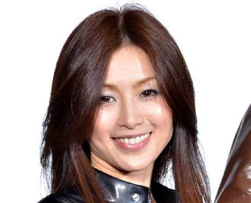 酒井法子、AKB48の“恋愛禁止ルール”に言及 復帰後初イベント