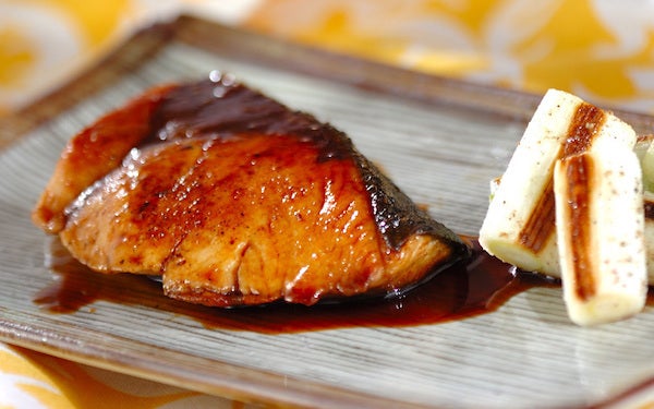 バターが隠し味に、ご飯との相性抜群な「ブリの照り焼き」