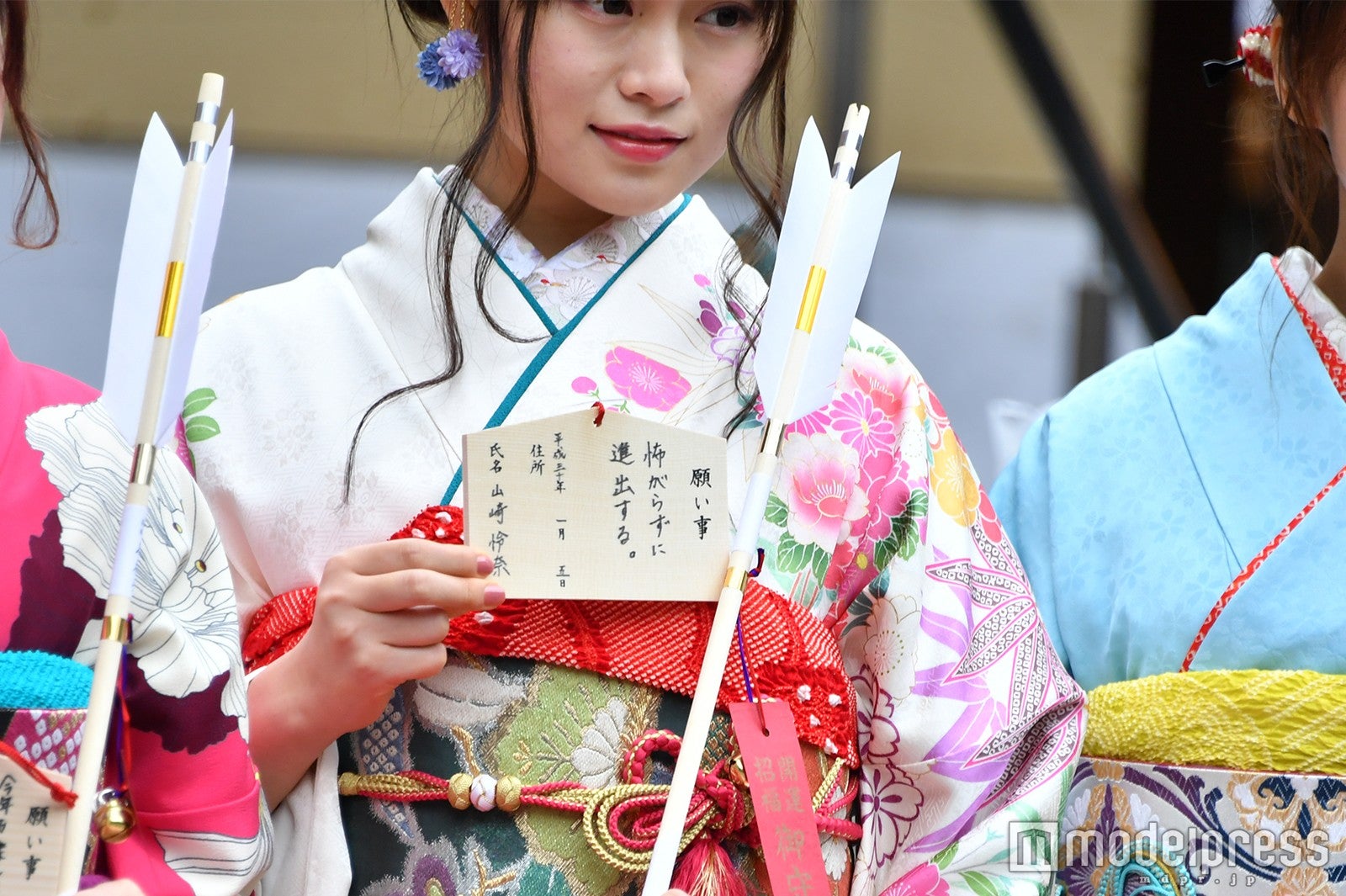 山崎怜奈の絵馬 （C）モデルプレス