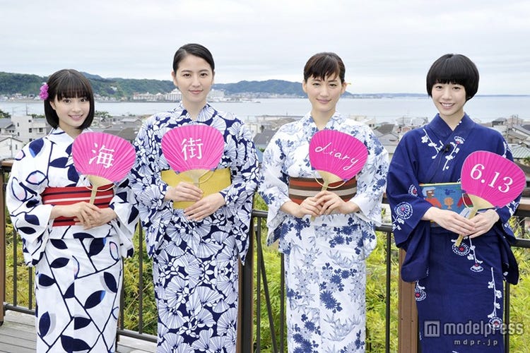 綾瀬はるか 長澤まさみ 夏帆 広瀬すず 涼やか浴衣で登場 四姉妹 でのカンヌを振り返る モデルプレス 綾瀬はるか 長澤まさみ 夏帆 広瀬すず 涼やか浴衣で登場 四姉妹 でのカンヌを振り返る モデルプレス