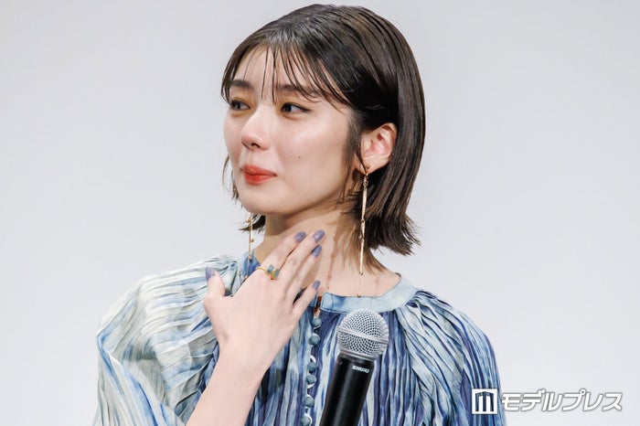 櫻坂46藤吉夏鈴が涙「何度も暗い部屋の中にいるような感覚になることがたくさんあった」【新米記者トロッ子　私がやらねば誰がやる！】