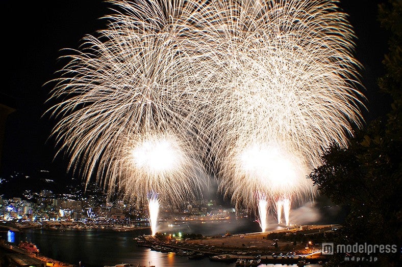 フィナーレは大空中ナイアガラ／画像提供：熱海市