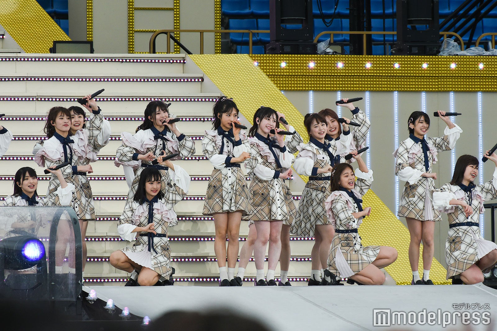 チーム8「AKB48グループ春のLIVEフェスin横浜スタジアム」（C）モデルプレス