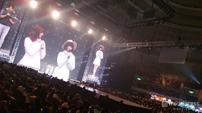 「神戸コレクション2015 A/W」モデルプレスステージ/八木アリサ、玉城ティナ