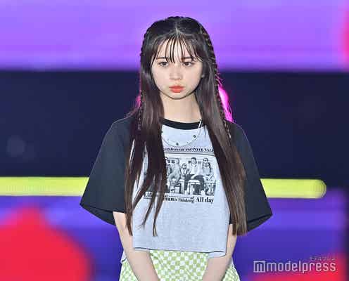 「彼女、お借りします」ヒロイン・桜田ひよりの投げキスに釘付け グリーン×オレンジのビタミンコーデが可愛い<GirlsAward 2022 S/S>