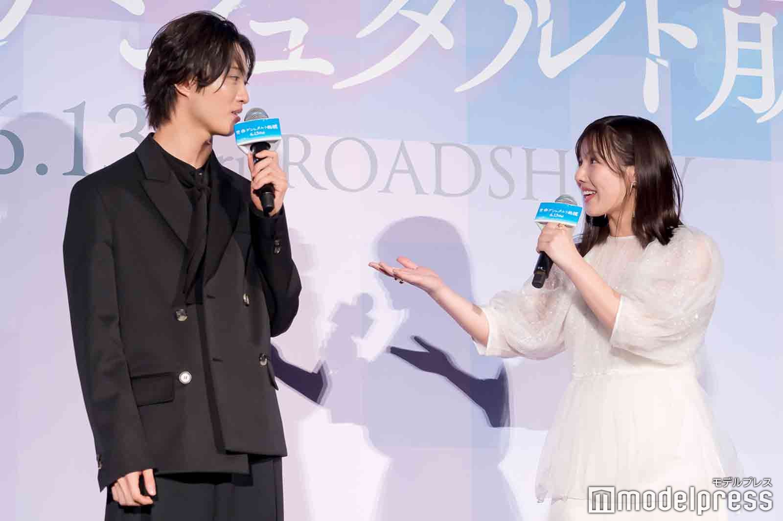 佐藤新、渡邉美穂（C）モデルプレス