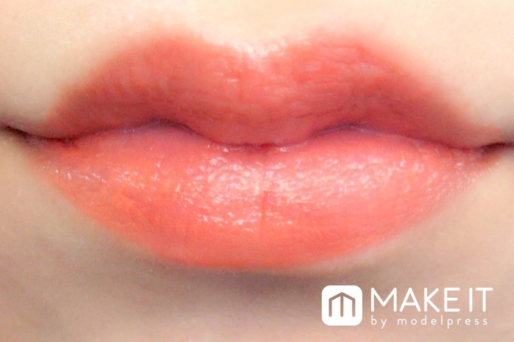 【レブロン】「バームステイン」“40 ランデブー”使用 (C)メイクイット