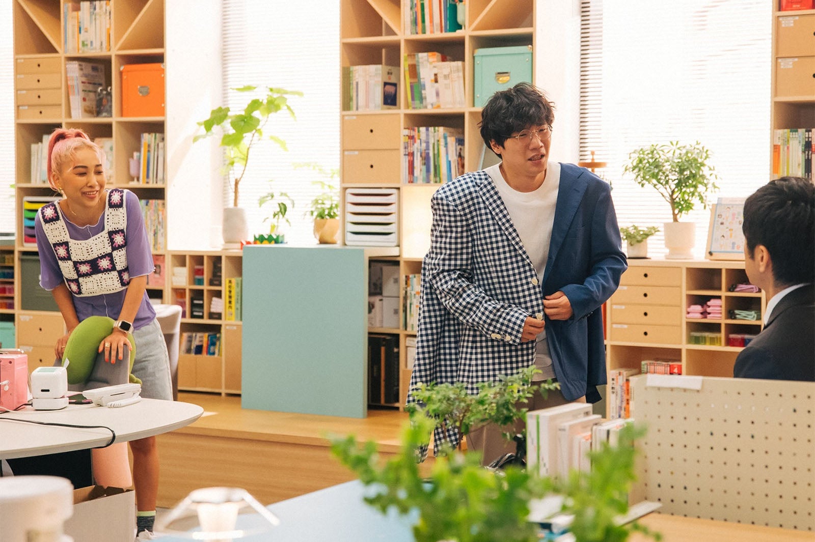 青山テルマ、前原滉／「ユニコーンに乗って」最終話より（C）TBS