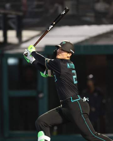 日本ハム、清宮の決勝3ランで2連勝「流れに乗ることができました」 貯金は今季最多の「2」 加藤貴は2勝目